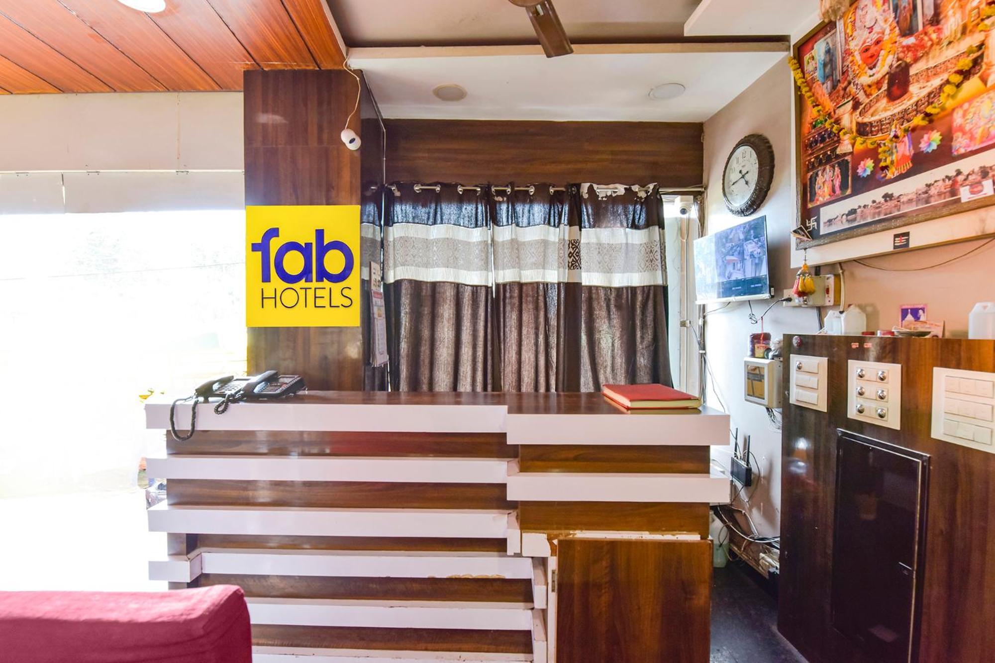Fabhotel Raghumani Palace Ujjain Exterior photo