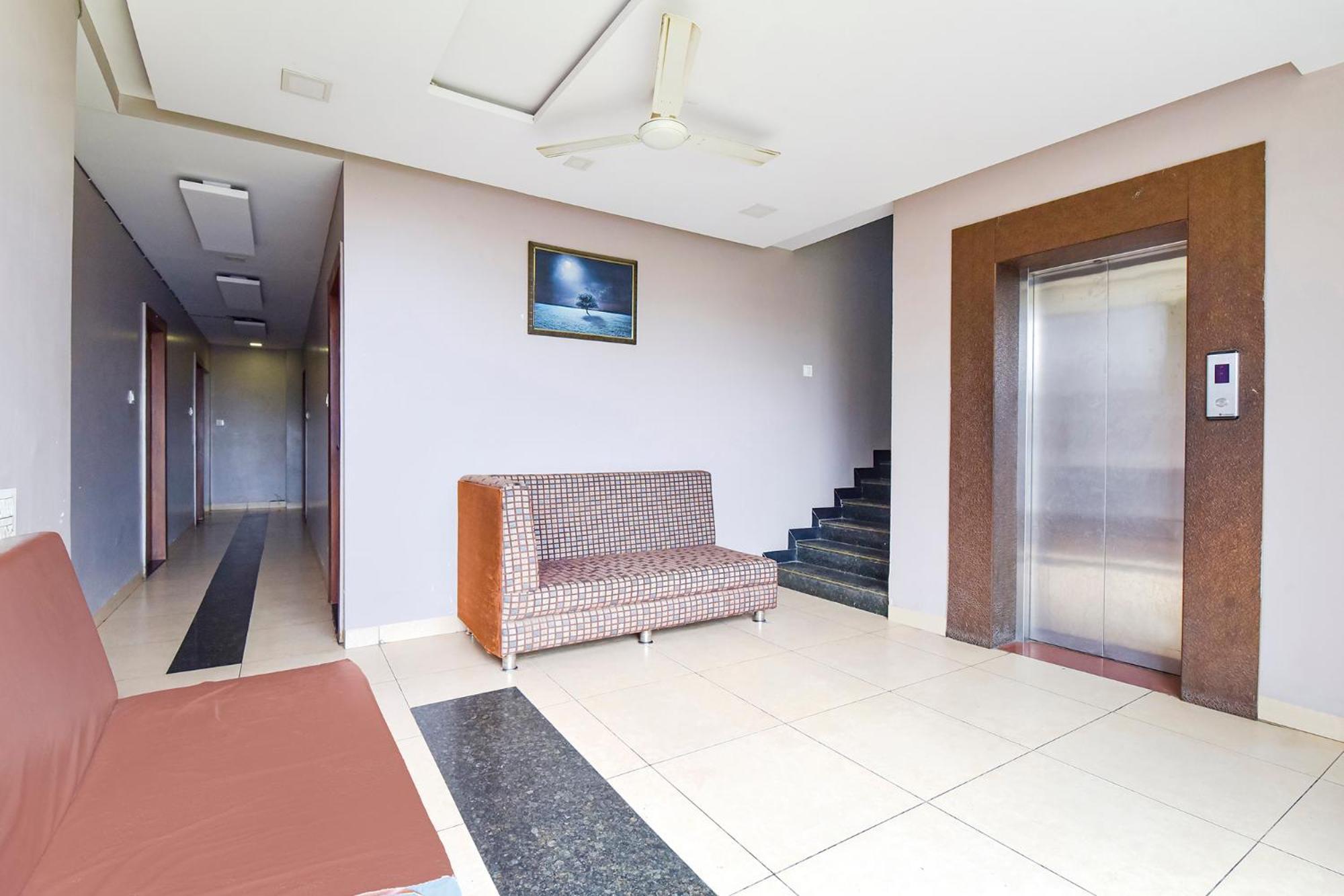 Fabhotel Raghumani Palace Ujjain Exterior photo
