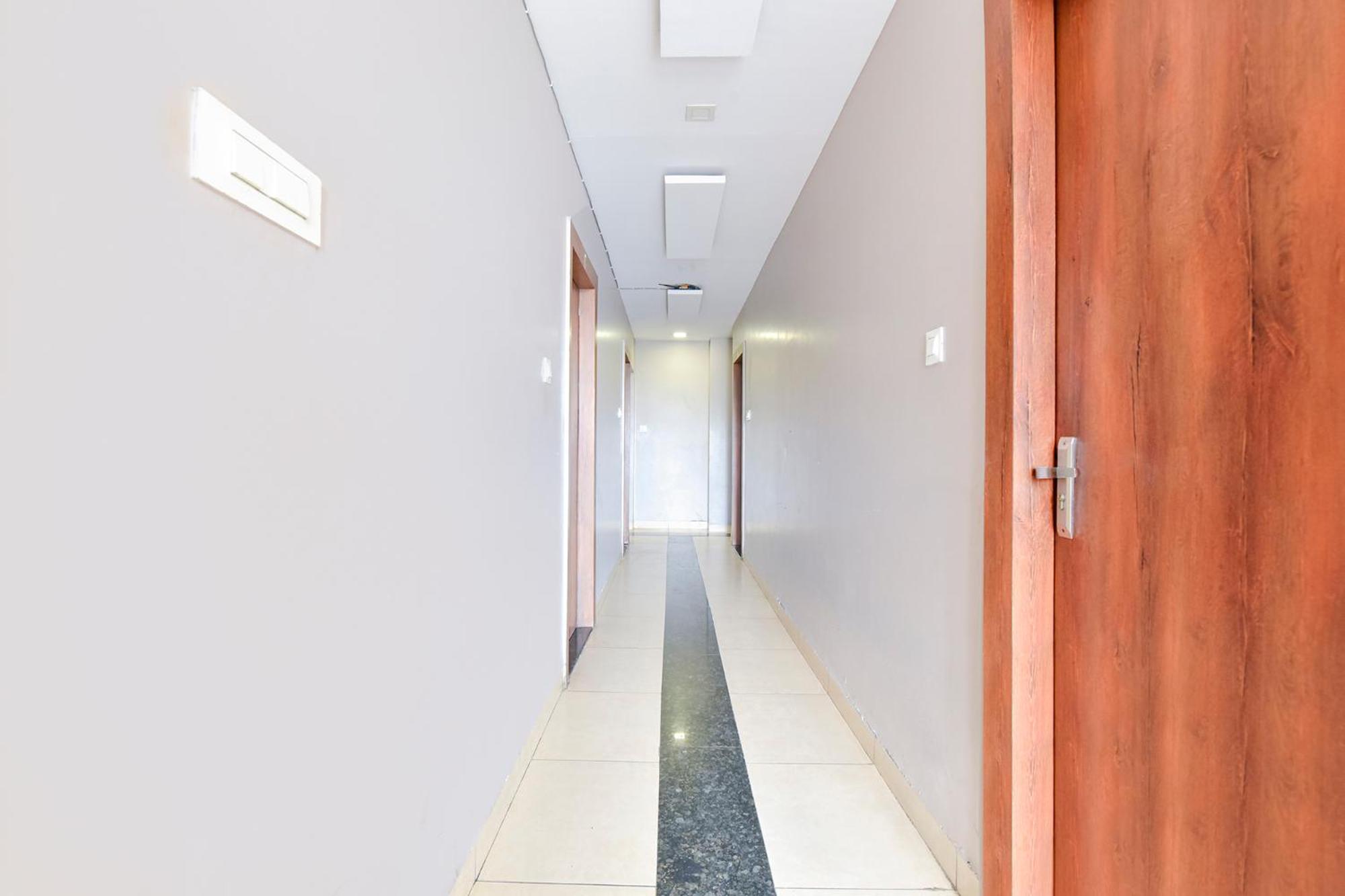 Fabhotel Raghumani Palace Ujjain Exterior photo